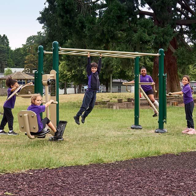 Children's Fitness Rig